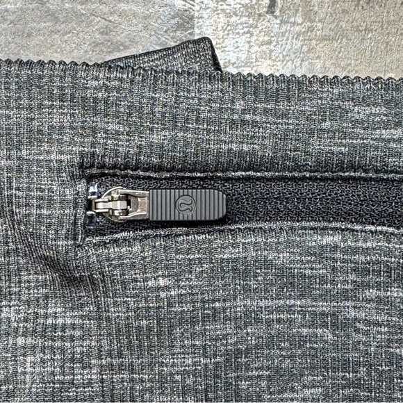 Lululemon Ready to Run Tight size 4 Evanescent - Picture 7 of 13